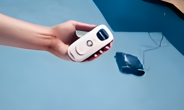 Smart pool cleaning robot ensures clean water without effort - Image 3
