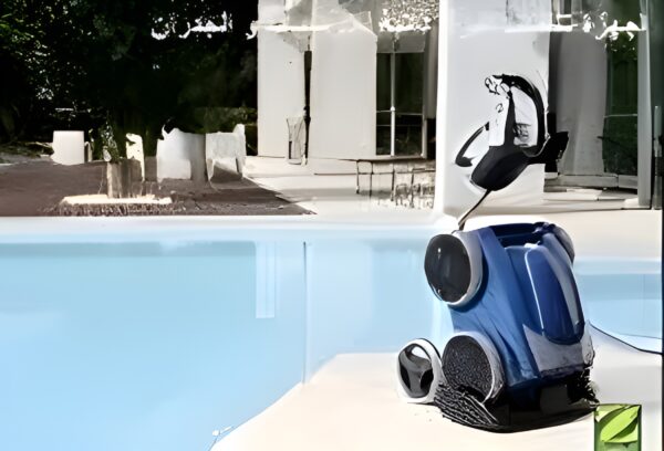 Smart pool cleaning robot ensures clean water without effort - Image 2